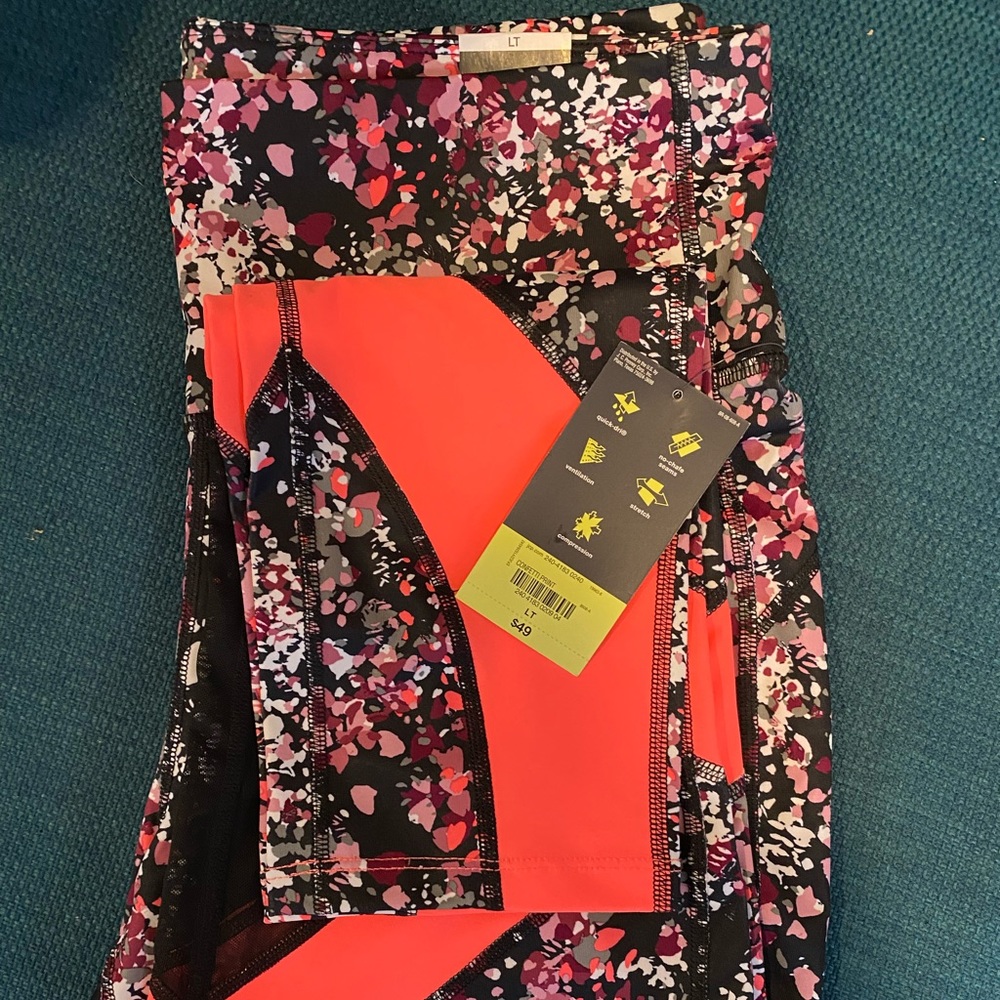 NWT - tall leggings 7/8 confetti print size large